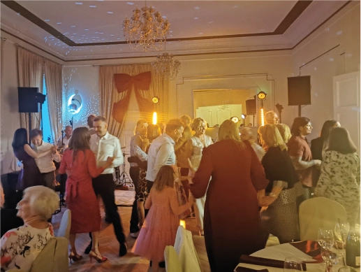 Tematiska Jaungada balle ar grupu Credo, gaismu efektiem un pirmo valsi